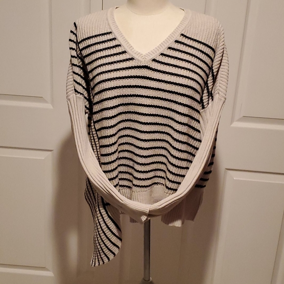 a.n.a Sweaters - 💞a.n.a. sweater